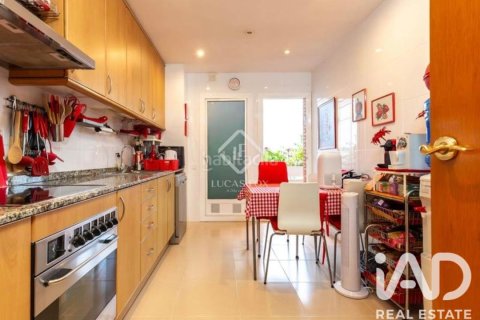 Duplex à vendre à Sant Feliu de Llobregat, Barcelona, Espagne, 4 chambres, 209 m2 No. 187553 - photo 9