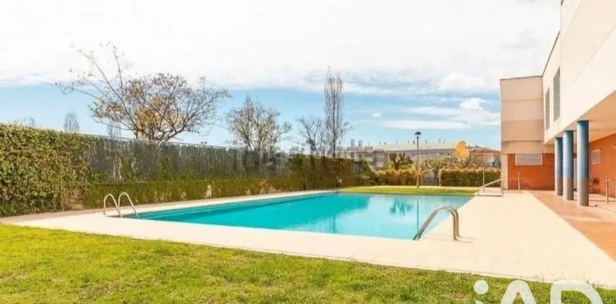Duplex à Sant Feliu de Llobregat, Barcelona, Espagne 4 chambres, 209 m2 No. 187553