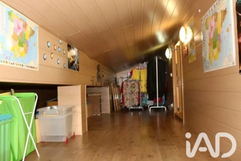 Duplex à vendre à Sant Feliu de Llobregat, Barcelona, Espagne, 4 chambres, 209 m2 No. 187553 - photo 29