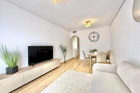 Kattohuoneisto myytävänä Torrevieja, Alicante, Espanja, 2 makuuhuonetta, 77 m2 No. 138817 - kuva 10