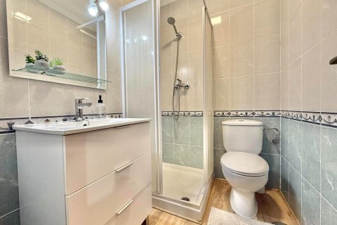 Kattohuoneisto myytävänä Torrevieja, Alicante, Espanja, 2 makuuhuonetta, 77 m2 No. 138817 - kuva 14
