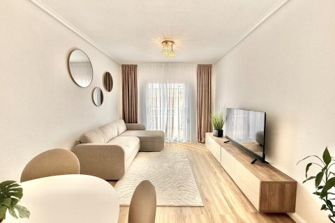 Kattohuoneisto myytävänä Torrevieja, Alicante, Espanja, 2 makuuhuonetta, 77 m2 No. 138817 - kuva 9