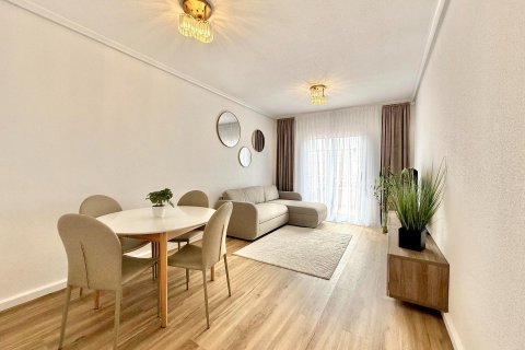 Kattohuoneisto myytävänä Torrevieja, Alicante, Espanja, 2 makuuhuonetta, 77 m2 No. 138817 - kuva 4