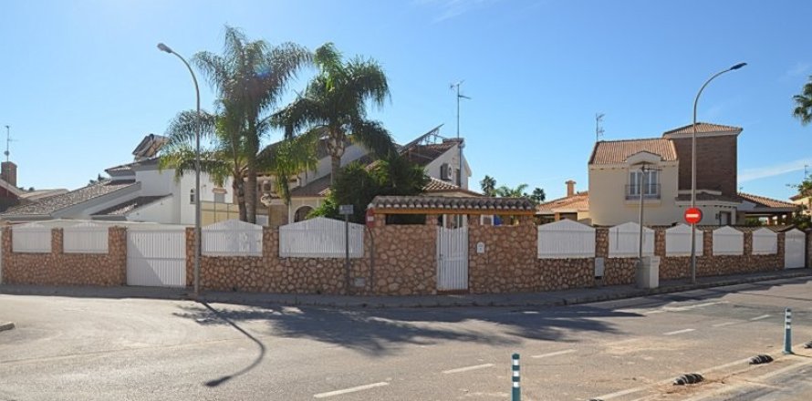Villa i Santiago de la Ribera, Murcia, Spanien 4 sovrum, 351 kvm. Nr. 140458