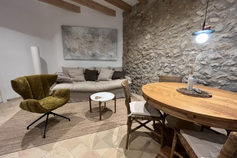 Kaupunkipientalo vuokrattavana Alaro, Mallorca, Espanja, 3 makuuhuonetta, 186 m2 No. 147590 - kuva 14