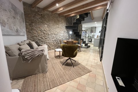 Kaupunkipientalo vuokrattavana Alaro, Mallorca, Espanja, 3 makuuhuonetta, 186 m2 No. 147590 - kuva 3