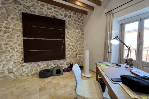 Kaupunkipientalo vuokrattavana Alaro, Mallorca, Espanja, 3 makuuhuonetta, 186 m2 No. 147590 - kuva 11