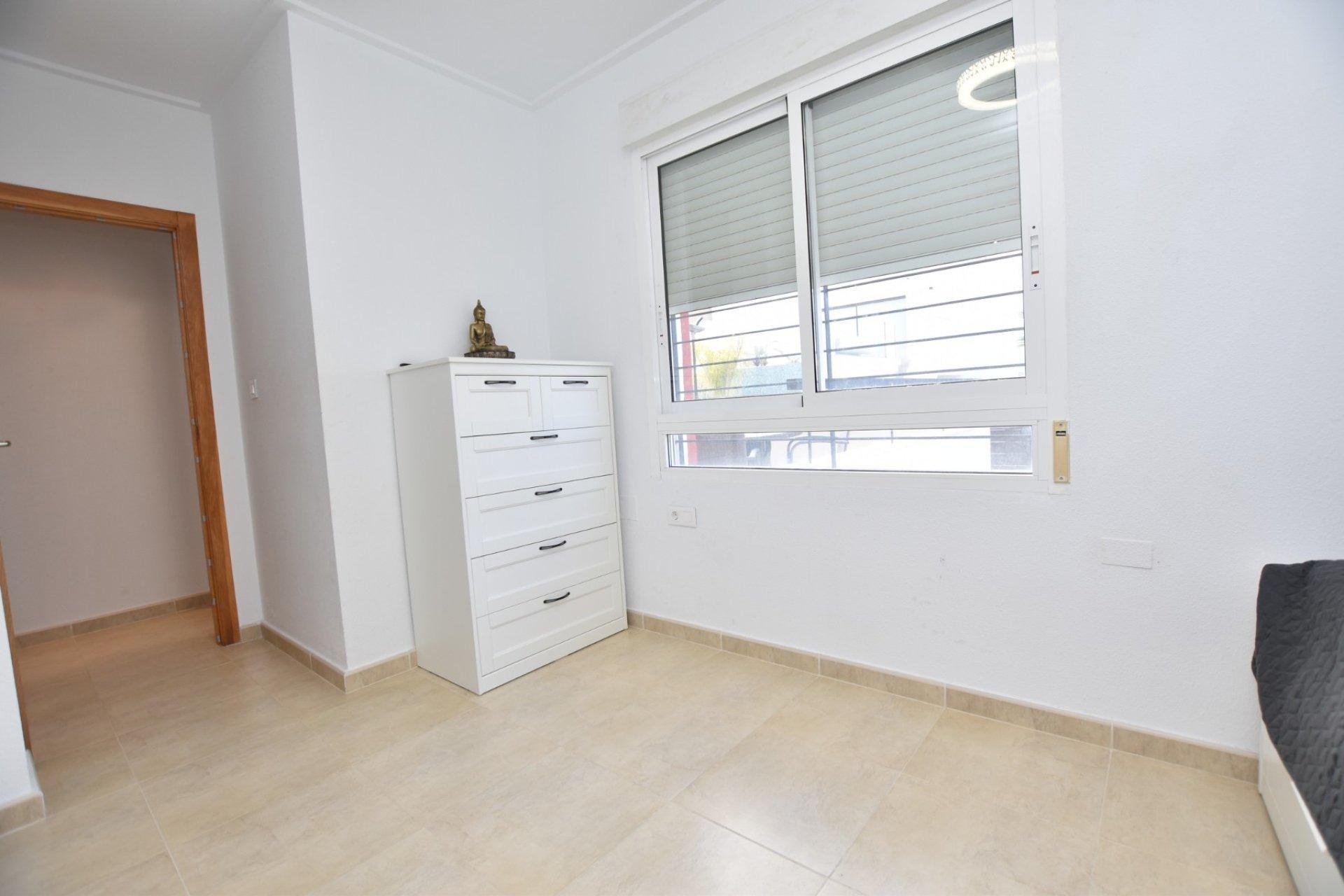 Casa a Algorfa, Alicante, Spagna 3 camere da letto, 170 mq. N° 147593