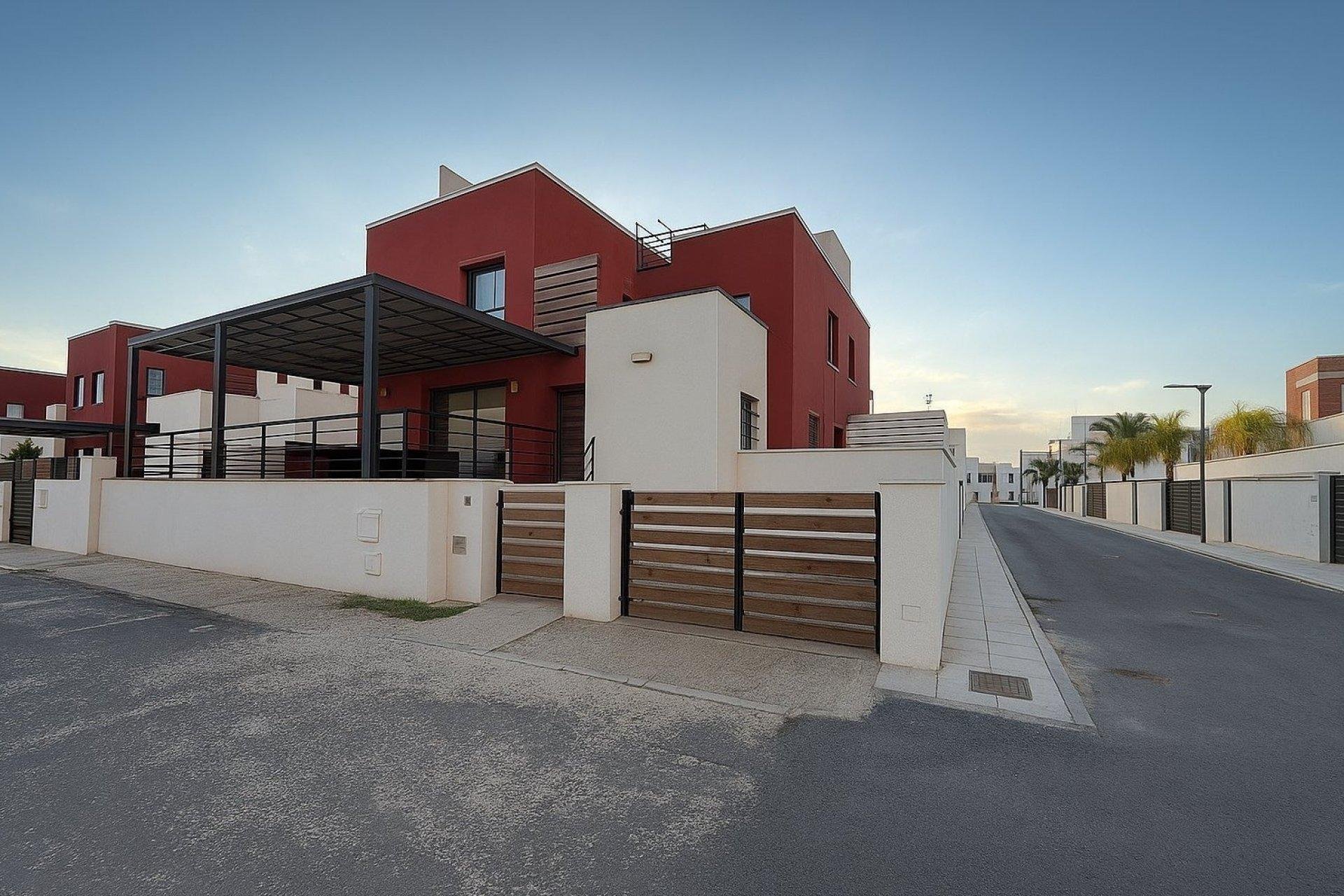 Casa a Algorfa, Alicante, Spagna 3 camere da letto, 170 mq. N° 147593