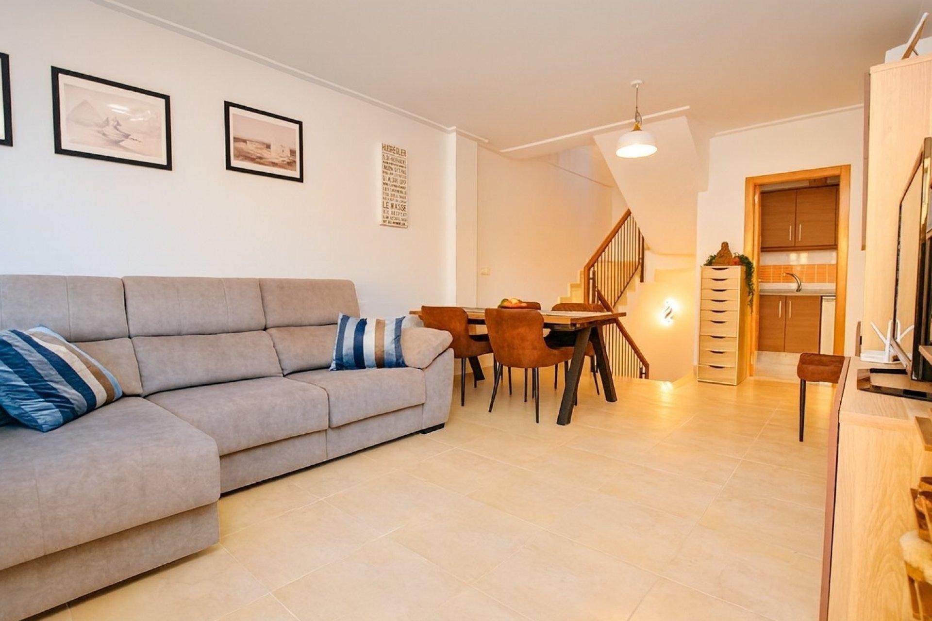 Casa a Algorfa, Alicante, Spagna 3 camere da letto, 170 mq. N° 147593