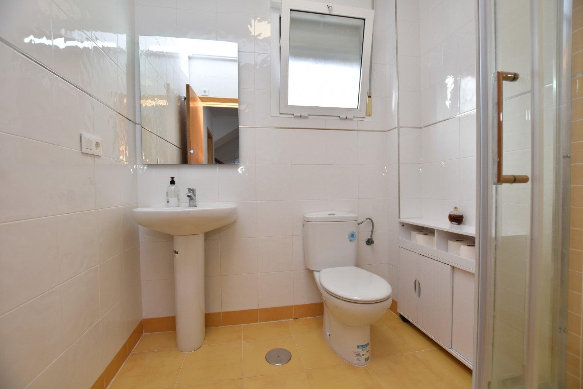 Casa a Algorfa, Alicante, Spagna 3 camere da letto, 170 mq. N° 147593