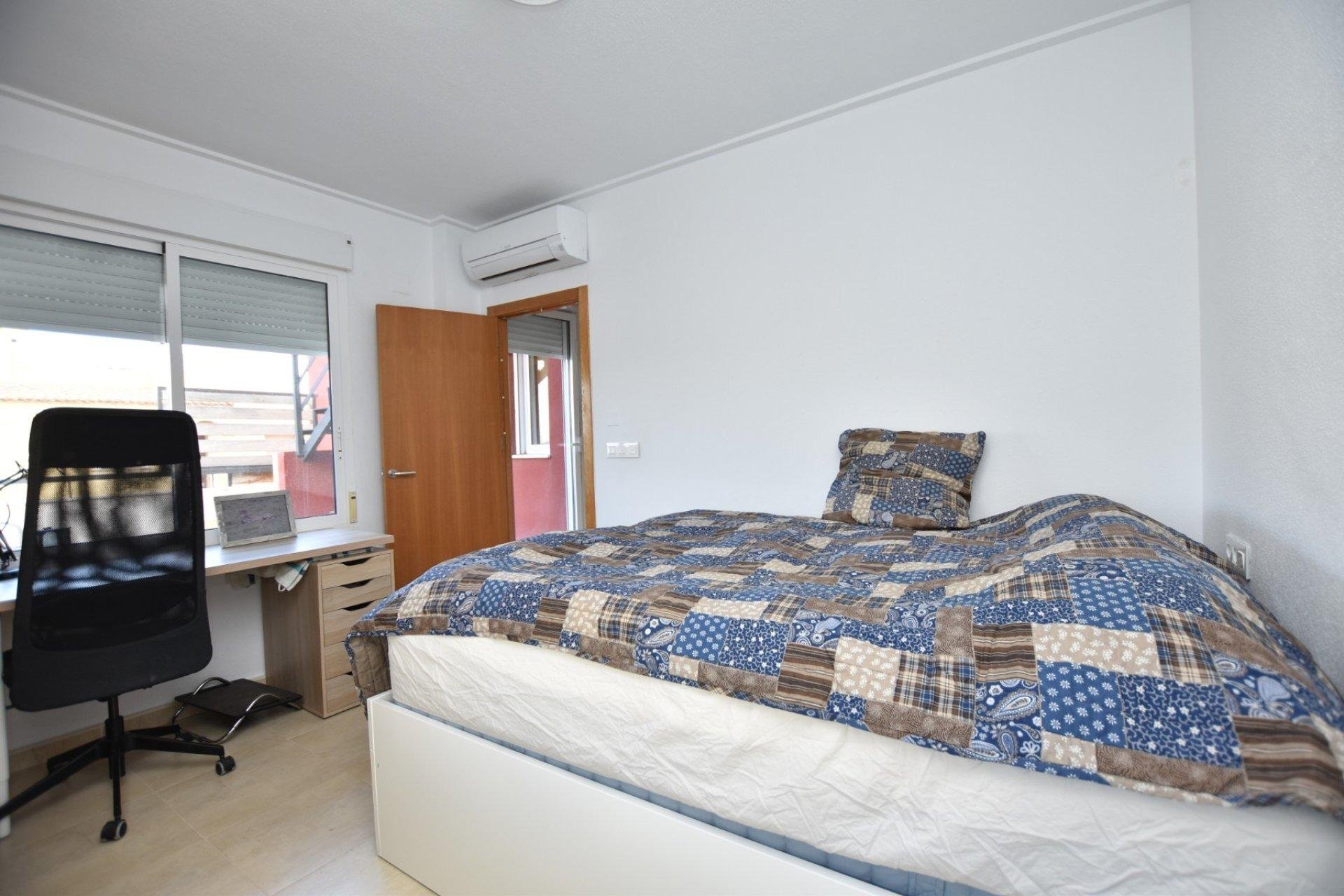 Casa a Algorfa, Alicante, Spagna 3 camere da letto, 170 mq. N° 147593