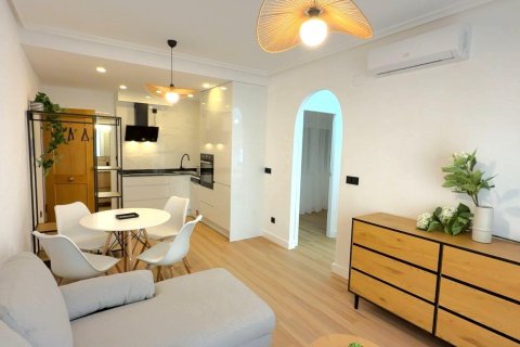Appartamento in vendita a Torrevieja, Alicante, Spagna 2 camere da letto, 50 mq. N° 184287 - foto 17