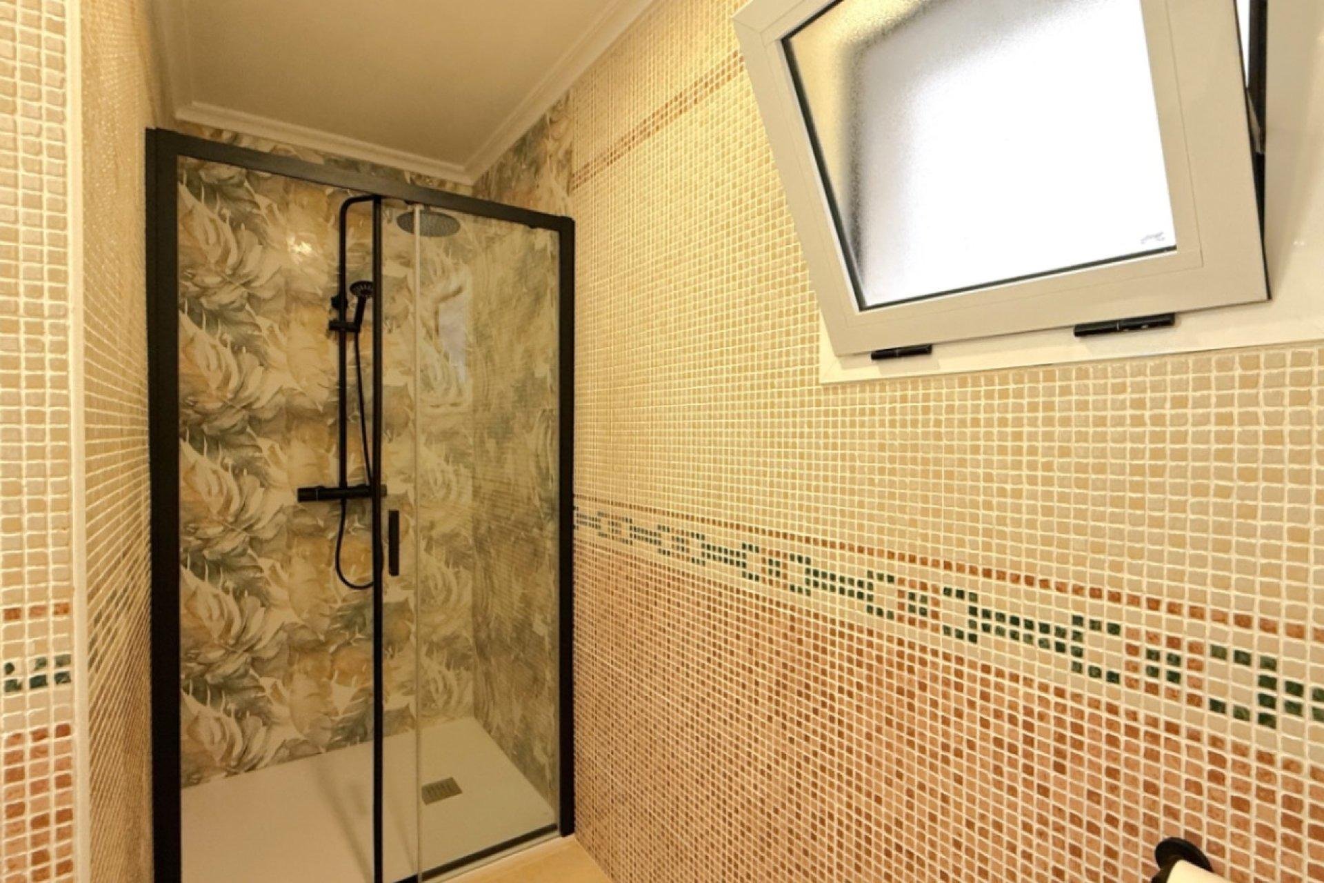 Huoneisto Torrevieja, Alicante, Espanja 2 makuuhuonetta, 50 m2 No. 184287