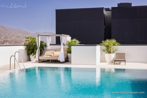 Apartamento en venta en Málaga, España 4 dormitorios, 111.82 m2 No. 105044 - foto 3