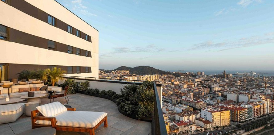 Apartamento en Málaga, España 4 dormitorios, 111.82 m2 No. 105044