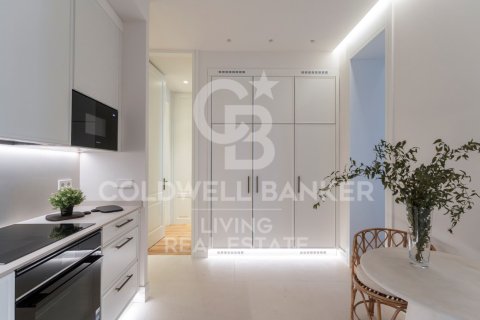 Huoneisto myytävänä Madrid, Espanja, 4 makuuhuonetta, 132 m2 No. 156954 - kuva 8
