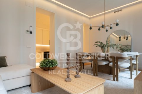 Huoneisto myytävänä Madrid, Espanja, 4 makuuhuonetta, 132 m2 No. 156954 - kuva 22