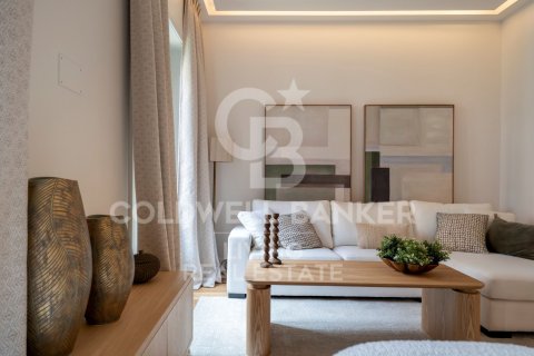 Huoneisto myytävänä Madrid, Espanja, 4 makuuhuonetta, 132 m2 No. 156954 - kuva 16