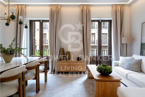 Huoneisto myytävänä Madrid, Espanja, 4 makuuhuonetta, 132 m2 No. 156954 - kuva 13