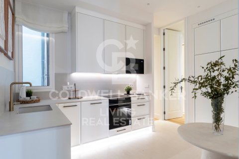 Huoneisto myytävänä Madrid, Espanja, 4 makuuhuonetta, 132 m2 No. 156954 - kuva 7