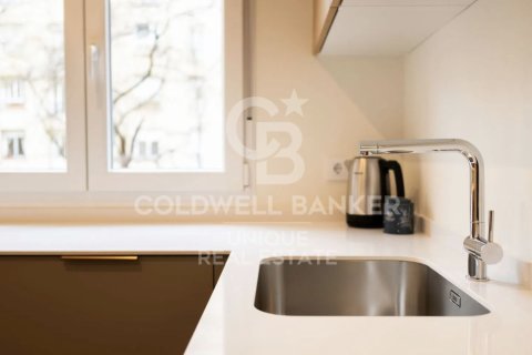 Lägenhet till salu i Madrid, Spanien 3 sovrum, 110 kvm. Nr. 156957 - foto 16