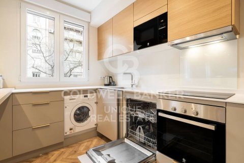 Lägenhet till salu i Madrid, Spanien 3 sovrum, 110 kvm. Nr. 156957 - foto 13