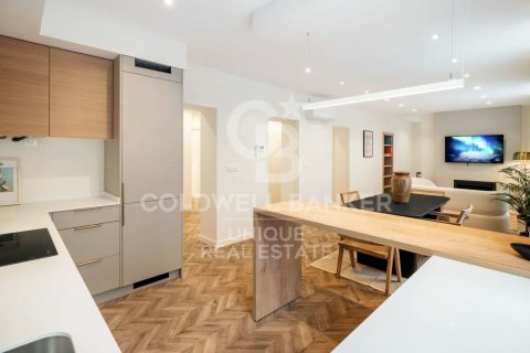 Lägenhet till salu i Madrid, Spanien 3 sovrum, 110 kvm. Nr. 156957 - foto 10