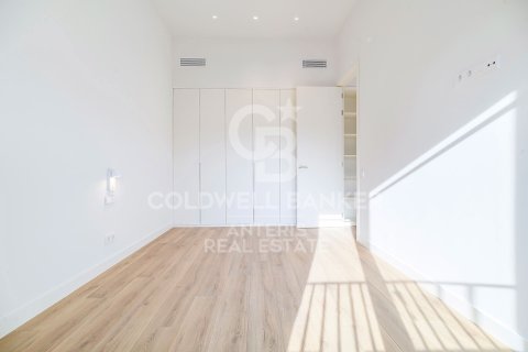 Продажа пентхауса в Барселона, Испания 2 спальни, 93м2 №156956 - фото 16