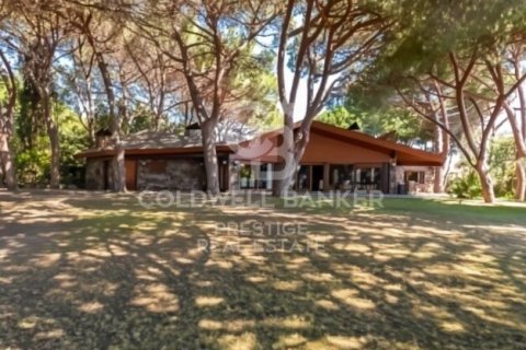 Talo Sant Andreu de Llavaneres, Barcelona, Espanja 7 makuuhuonetta, 725 m2 No. 156955