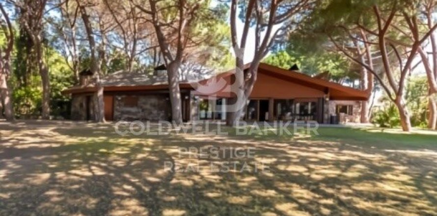 Dom w Sant Andreu de Llavaneres, Barcelona, Hiszpania 7 sypialni, 725 mkw. nr 156955