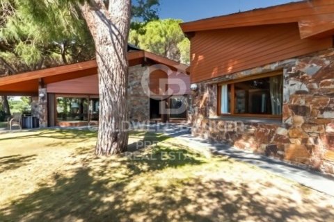 House for sale in Sant Andreu de Llavaneres, Barcelona, Spain 7 bedrooms, 725 sq.m. No. 156955 - photo 11
