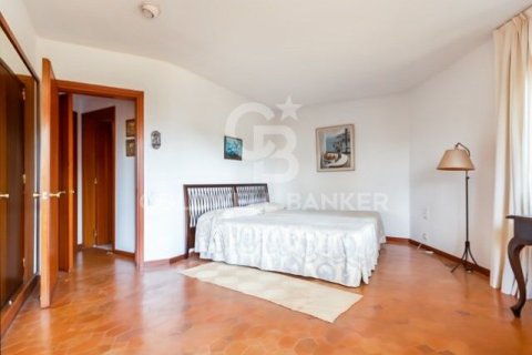 Dom w Sant Andreu de Llavaneres, Barcelona, Hiszpania 7 sypialni, 725 mkw. nr 156955 – zdjęcie 23