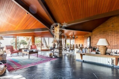 House for sale in Sant Andreu de Llavaneres, Barcelona, Spain 7 bedrooms, 725 sq.m. No. 156955 - photo 9