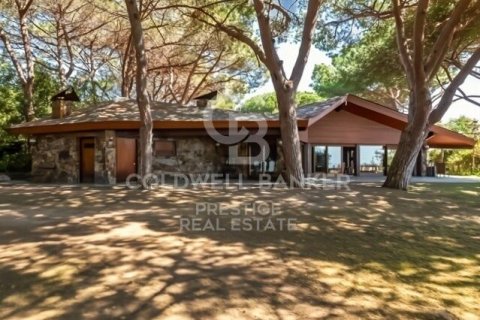 House for sale in Sant Andreu de Llavaneres, Barcelona, Spain 7 bedrooms, 725 sq.m. No. 156955 - photo 12