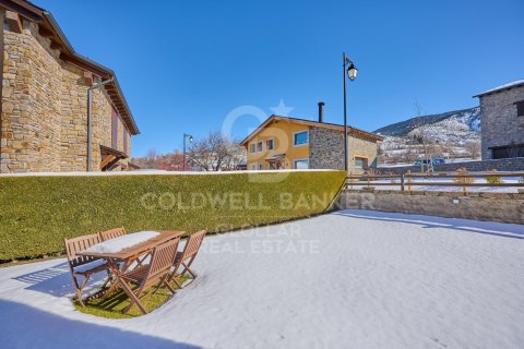 House for sale in Spain 3 bedrooms, 115 sq.m. No. 156953 - photo 10