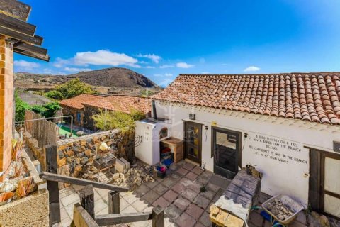 Commercial property for sale San Miguel de Abona, Tenerife, Spain 13 bedrooms, 893 sq.m. No. 111057 - photo 13