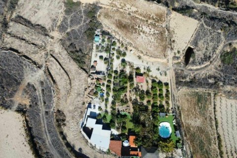 Commercial property for sale San Miguel de Abona, Tenerife, Spain 13 bedrooms, 893 sq.m. No. 111057 - photo 2