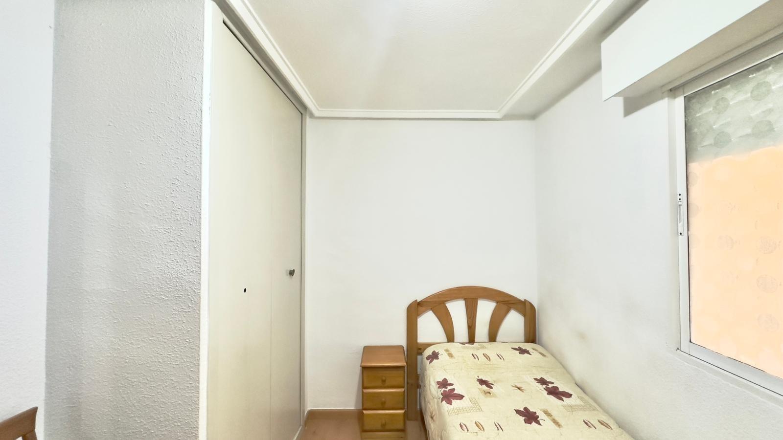 Appartamento a Torrevieja, Alicante, Spagna 2 camere da letto, 58 mq. N° 182932