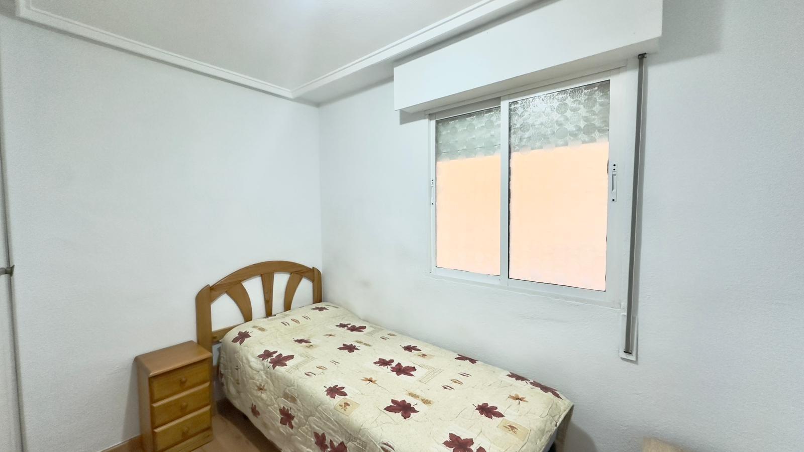 Appartamento a Torrevieja, Alicante, Spagna 2 camere da letto, 58 mq. N° 182932