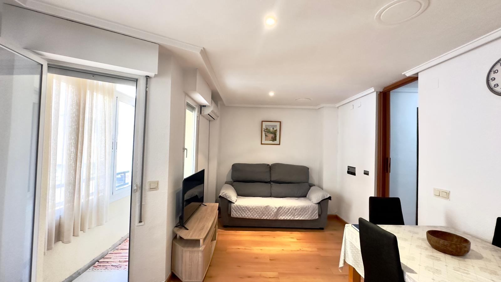 Appartamento a Torrevieja, Alicante, Spagna 2 camere da letto, 58 mq. N° 182932