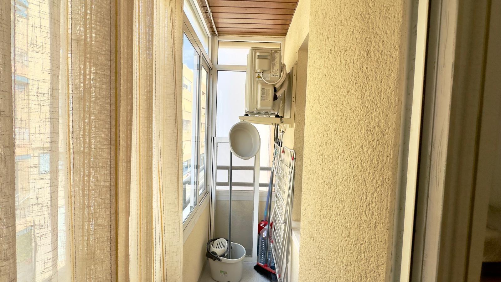Appartamento a Torrevieja, Alicante, Spagna 2 camere da letto, 58 mq. N° 182932