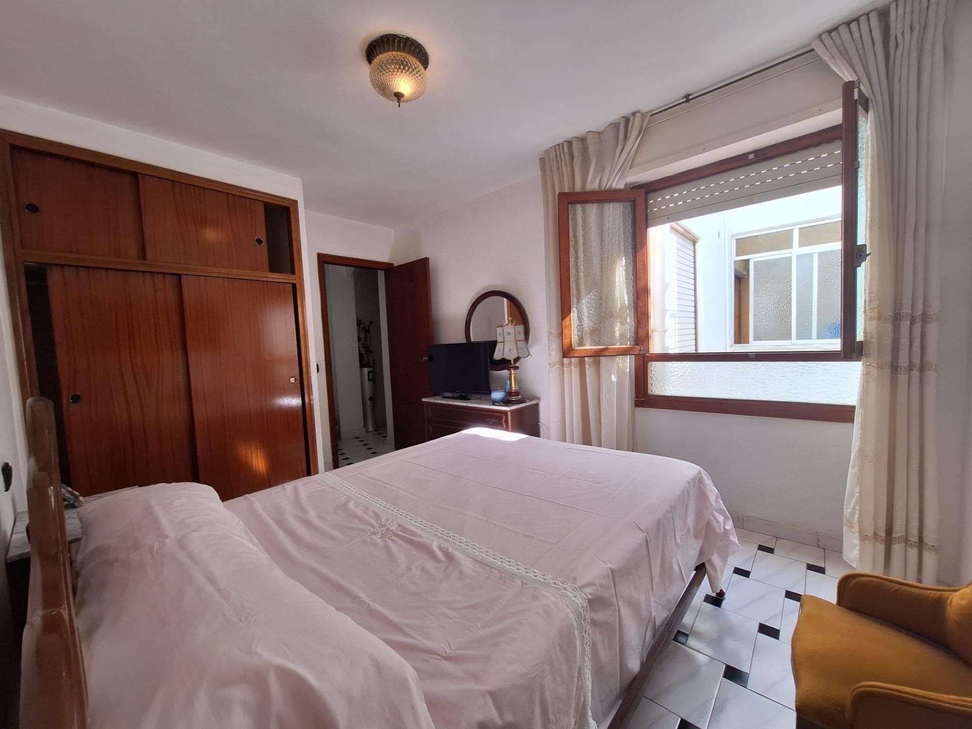 Apartament w Torrevieja, Alicante, Hiszpania 1 sypialnia, 93 mkw. nr 182934