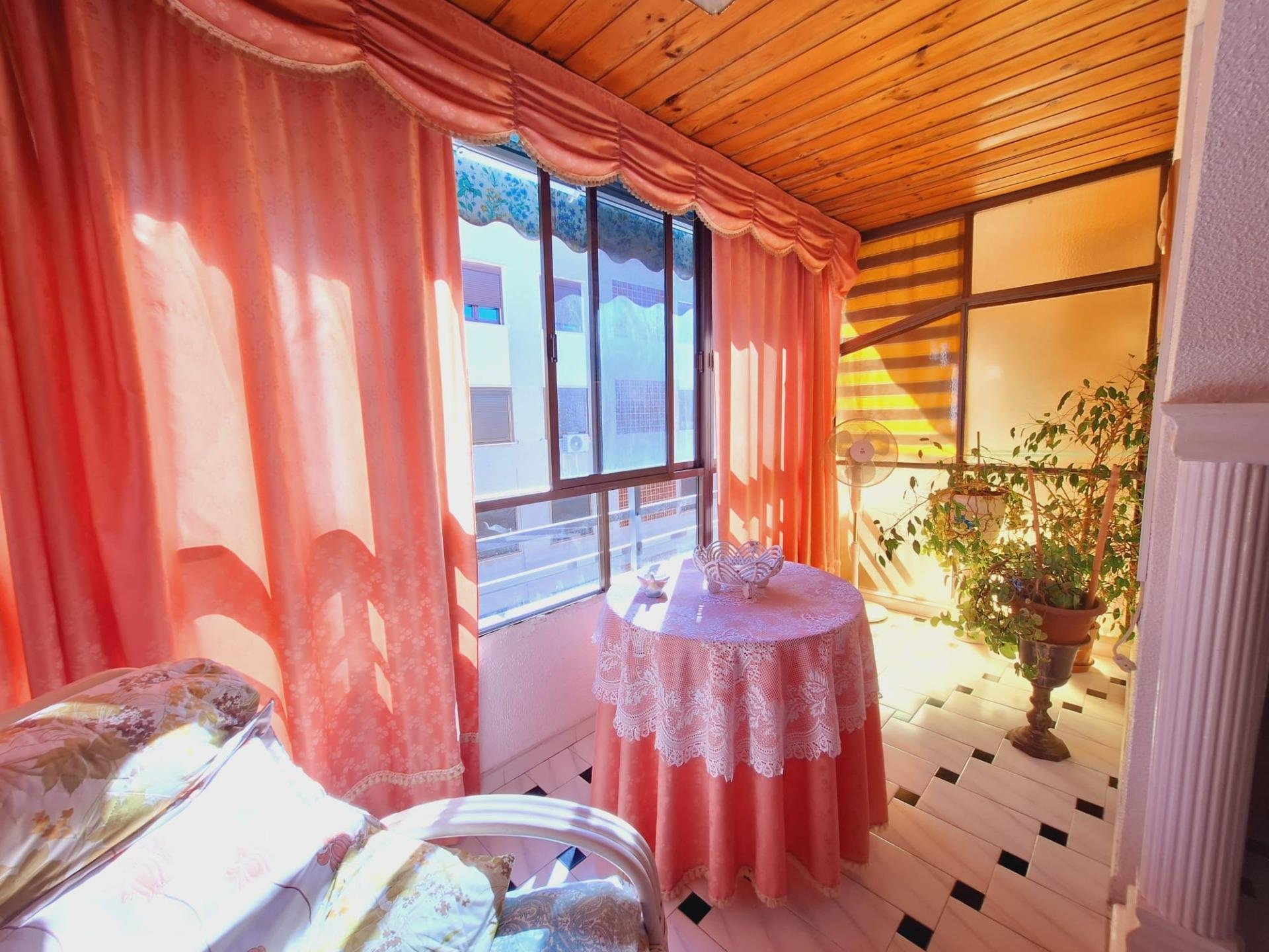 Apartament w Torrevieja, Alicante, Hiszpania 1 sypialnia, 93 mkw. nr 182934