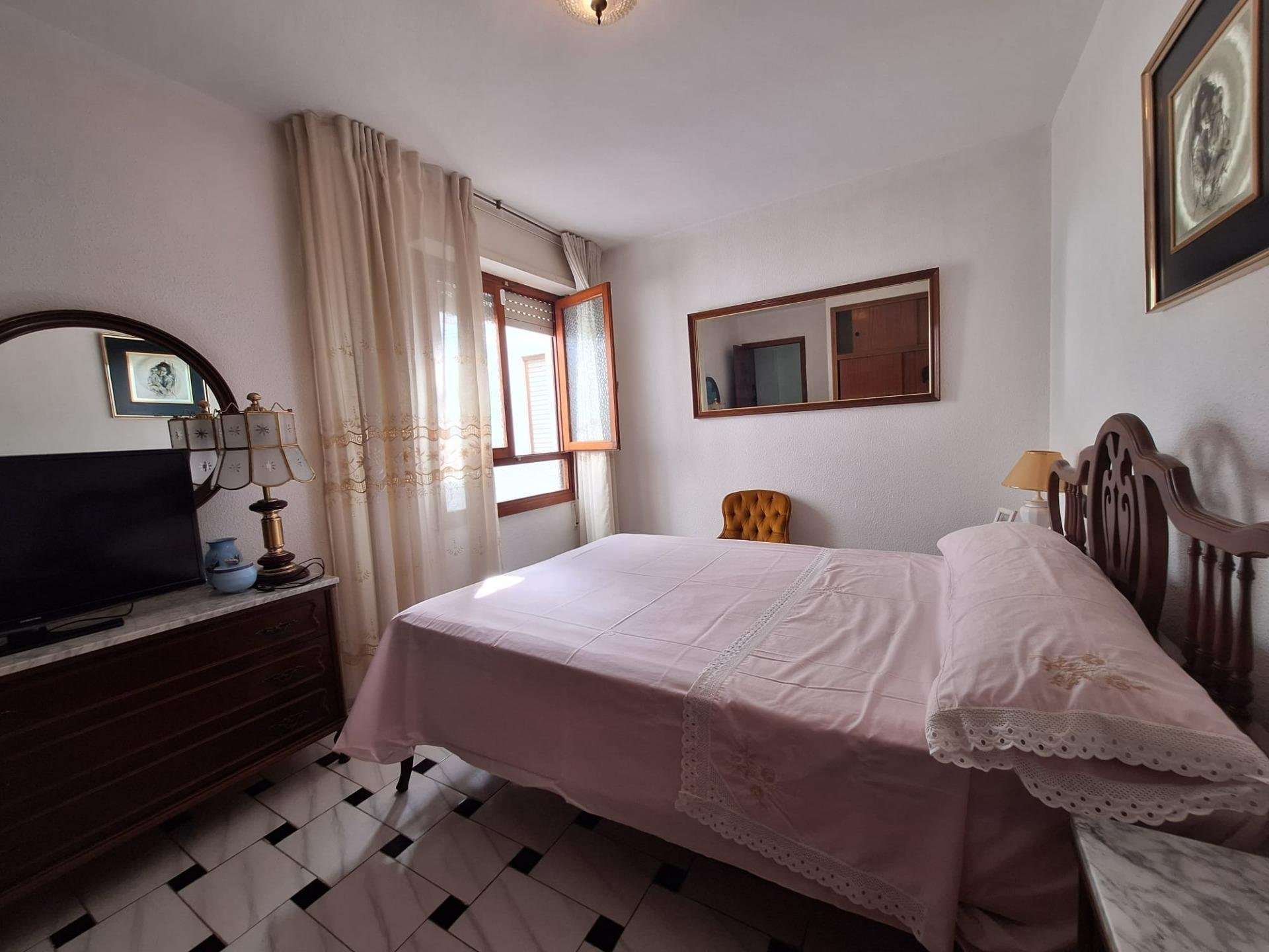 Apartament w Torrevieja, Alicante, Hiszpania 1 sypialnia, 93 mkw. nr 182934