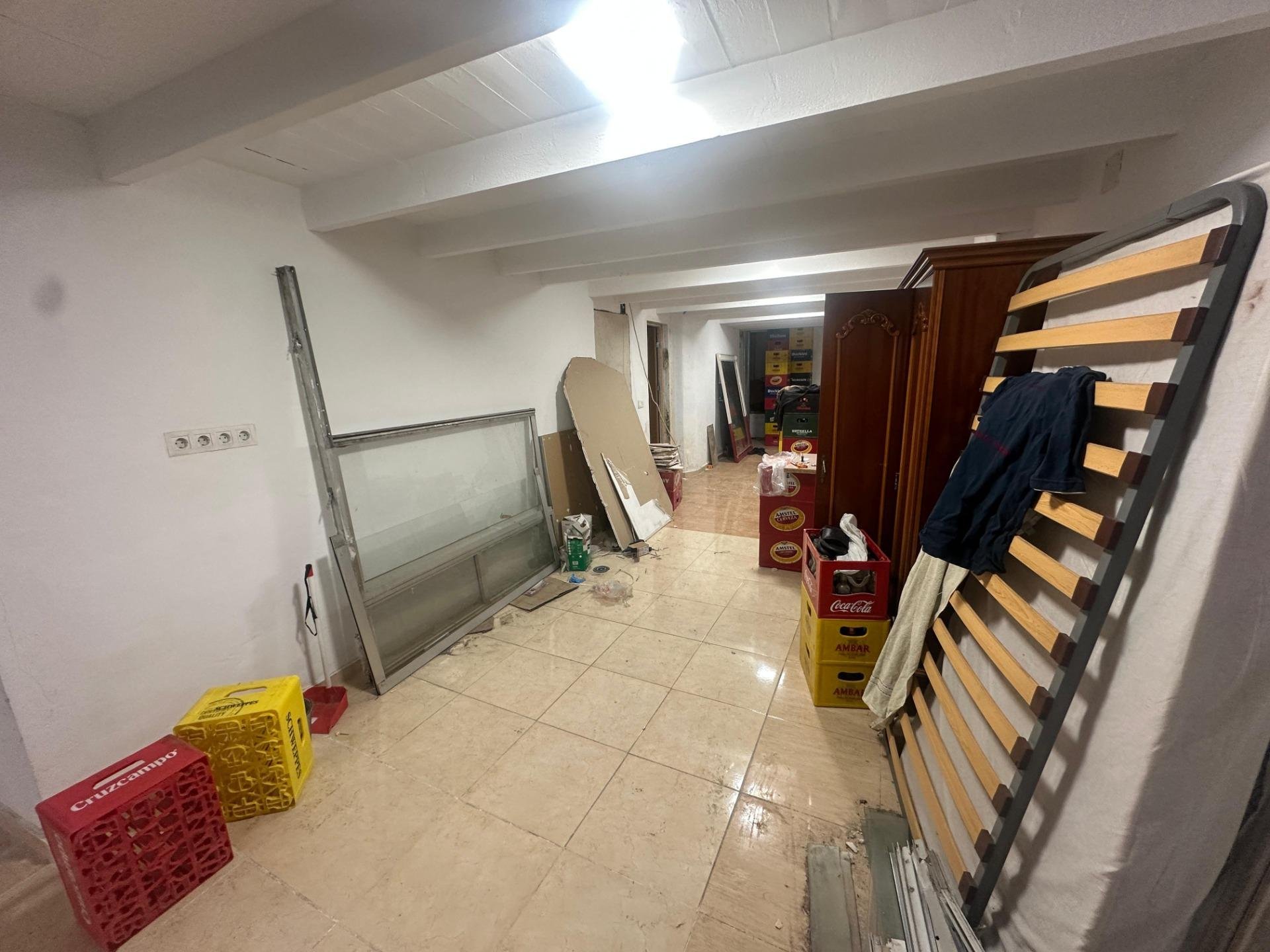 Commercial property à Alicante, Espagne 2 chambres, 63 m2 No. 182937