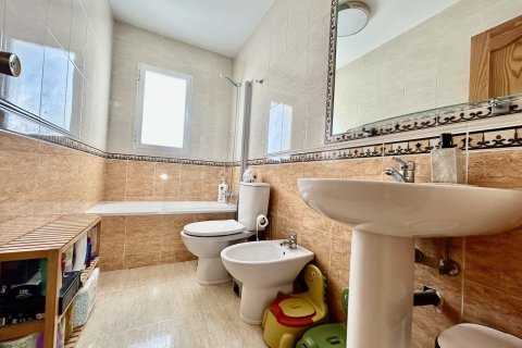 Продажа дуплекса в Сан-Педро-дель-Пинатар, Мурсия, Испания 4 спальни, 180м2 №180139 - фото 20