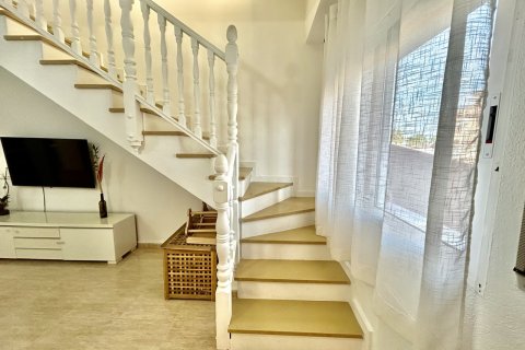 Продажа дуплекса в Сан-Педро-дель-Пинатар, Мурсия, Испания 4 спальни, 180м2 №180139 - фото 16