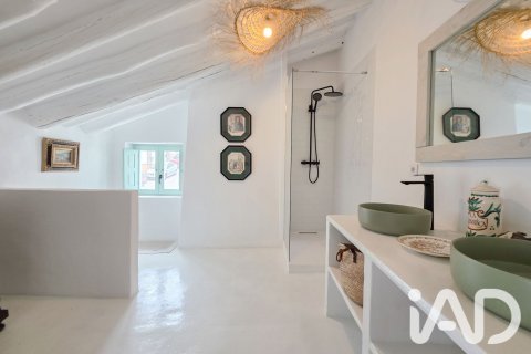 House for sale in Riogordo, Malaga, Spain 2 bedrooms, 202 sq.m. No. 188212 - photo 17
