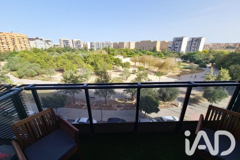 Apartamento en venta en Alicante, España 3 dormitorios, 94 m2 No. 188207 - foto 3